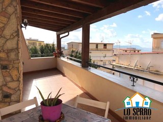 Villa in Vendita a Alcamo, 200'000€, 255 m²