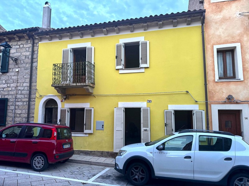 Casa Semi Indipendente in Vendita a Luogosanto, 95'000€, 128 m²