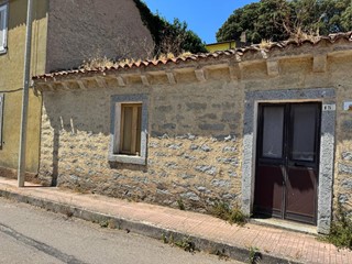 Casa Semi Indipendente in Vendita a Luogosanto, 60'000€, 58 m²