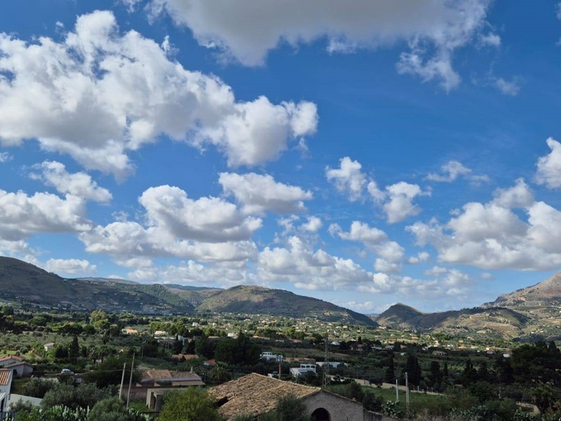 Villa in Vendita a Castellammare del Golfo, 100'000€, 100 m²