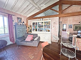 Casale in Vendita a Campi Bisenzio, zona Le Torri, 235'000€, 85 m²