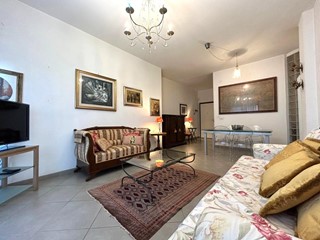 Quadrilocale in Vendita a Carrara, zona Avenza, 185'000€, 80 m²