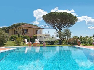 Villa in Vendita a Massarosa, 2'300'000&euro;, 420 m²