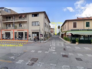 Immobile commerciale in Affitto a Pietrasanta, 2'000€, 36 m²