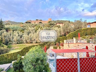 Quadrilocale in Vendita a Pietrasanta, 360'000&euro;, 88 m²