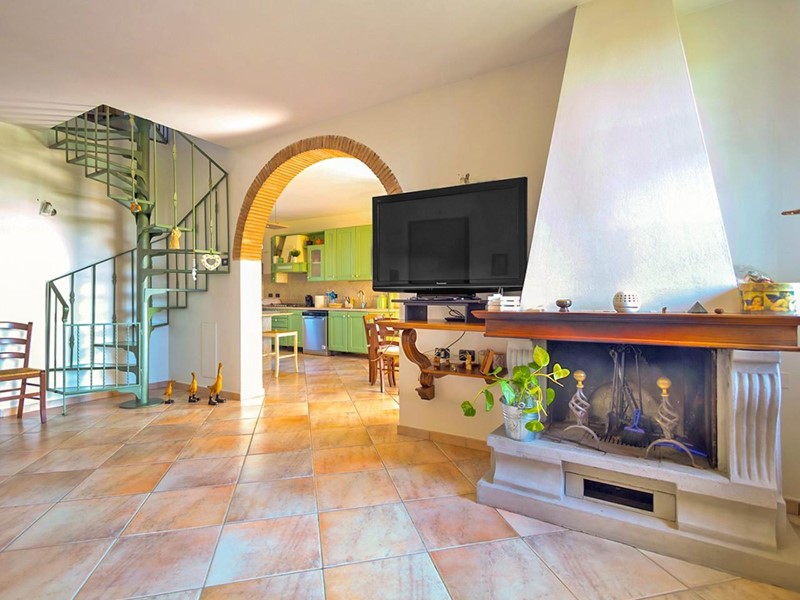 Casa Semi Indipendente in Vendita a Vecchiano, zona Nodica, 410'000€, 207 m²