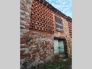 Casale in Vendita a Lucca, zona Sant'Anna, 50'000€, 60 m²