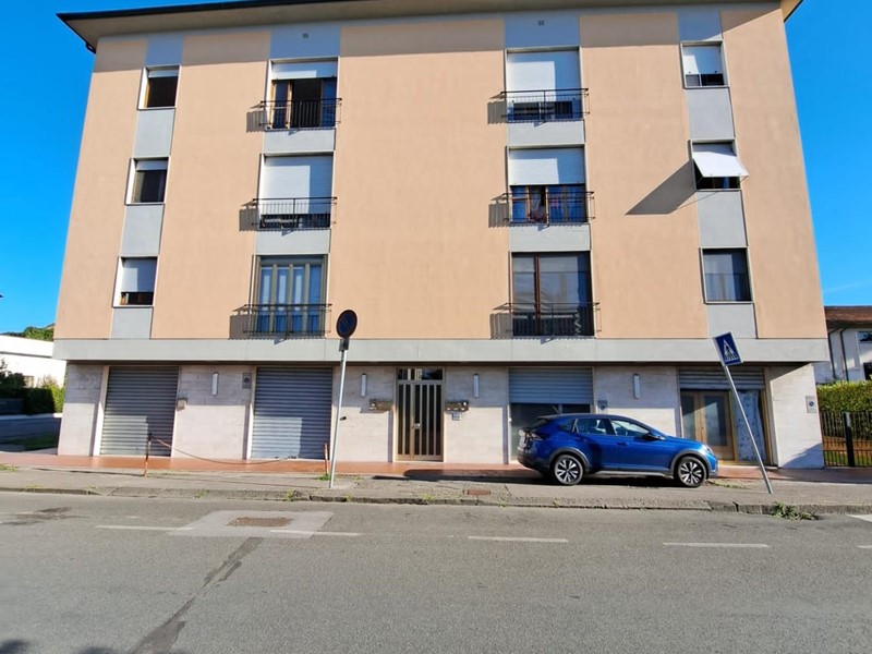 Quadrilocale in Vendita a Santa Croce sull'Arno, 89'000€, 90 m²