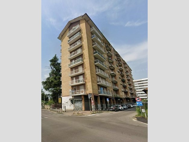 Trilocale in Vendita a Trezzano sul Naviglio, 60'000€, 72 m²