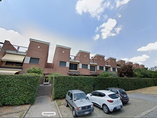 Villetta a schiera in Vendita a Bollate, 214'000€, 149 m², con Box