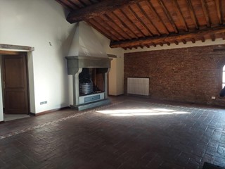 Appartamento in Vendita a Cascina, 245'000€, 230 m²