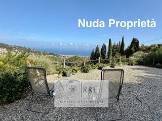 Villa in Vendita a Alassio, 390'000€, 140 m²