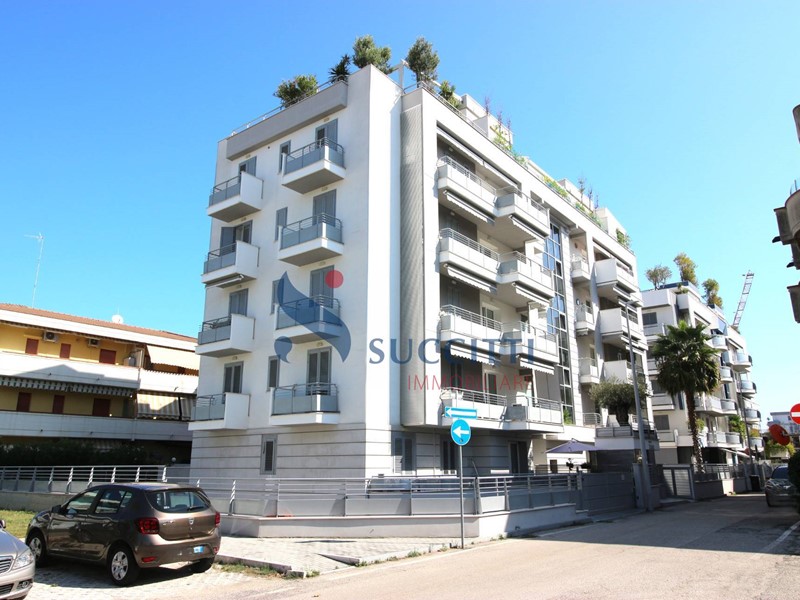 Trilocale in Vendita a Alba Adriatica, 240'000€, 80 m²