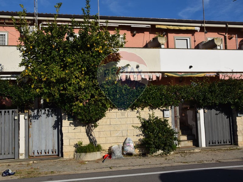 Villetta a schiera in Vendita a Ardea, 94'000€, 43 m²