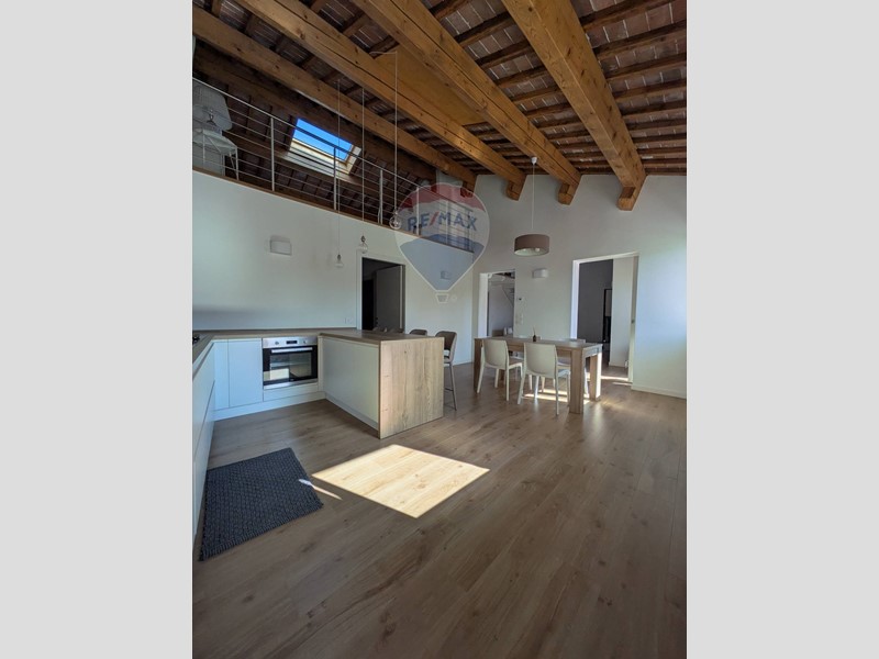 Attico in Affitto a Vicenza, 1'600€, 115 m²