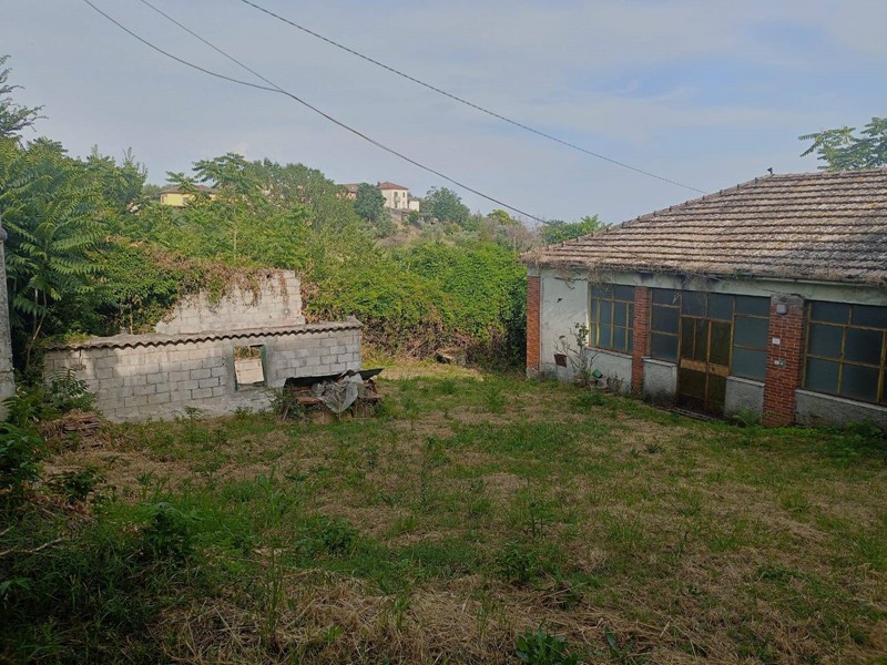 Casa Indipendente in Vendita a Strangolagalli, 36'000€, 130 m²