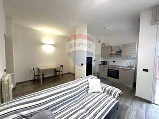 Bilocale in Vendita a Varese, 125'000€, 62 m²