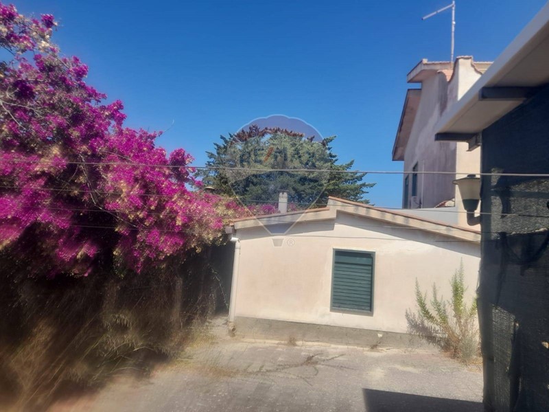 Villa in Vendita a Serradifalco, 158'000€, 181 m²