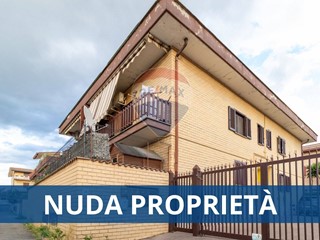 Bilocale in Vendita a Roma, 59'000&euro;, 50 m²