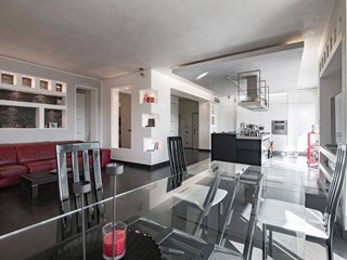 Trilocale in Vendita a Carugate, 365'000€, 164 m²