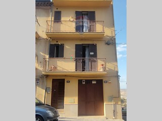 Casa Indipendente in Vendita a Caltagirone, 73'000€, 133 m²