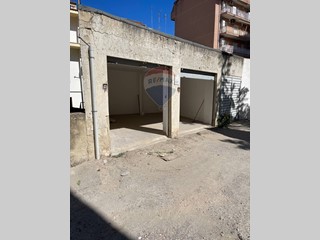 Box in Vendita a Caltanissetta, 9'000€, 25 m²
