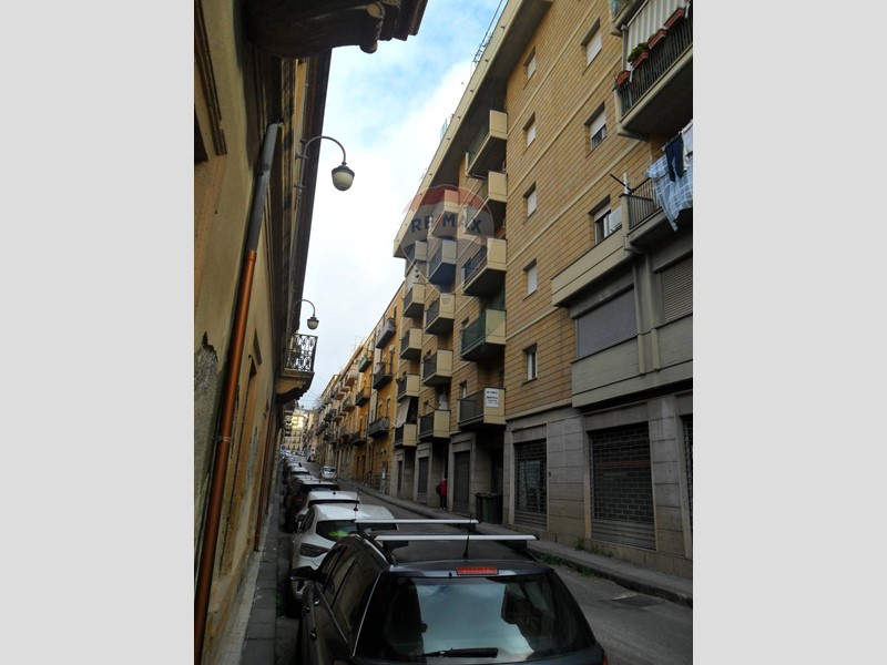 Appartamento in Vendita a Caltanissetta, 80'000€, 120 m²