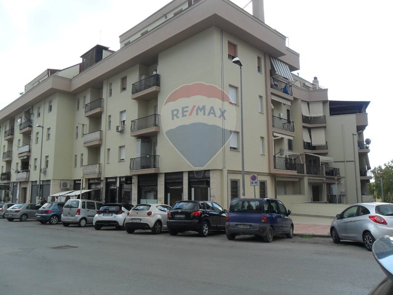 Appartamento in Vendita a Caltanissetta, 85'000€, 117 m²