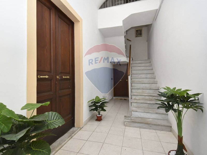 Quadrilocale in Vendita a Catania, 87'000&euro;, 75 m²