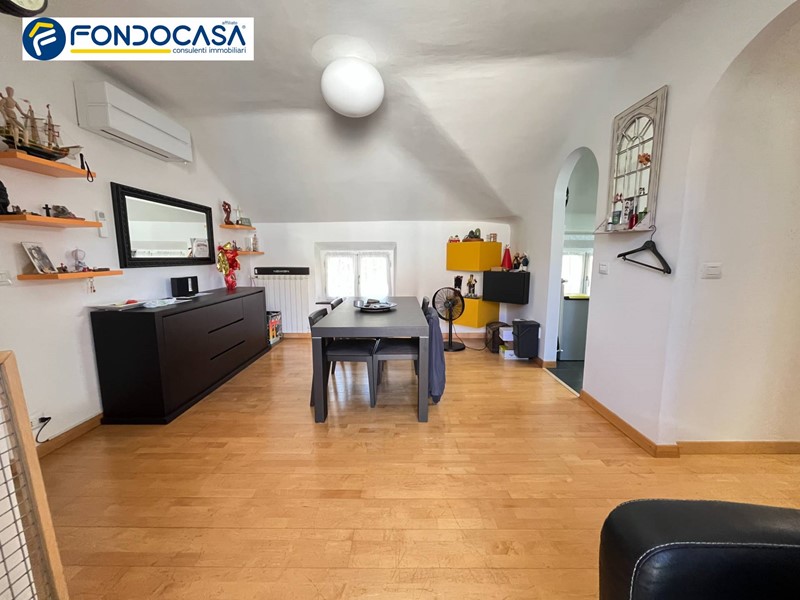 Appartamento in Vendita a Celle Ligure, 380'000€, 119 m²