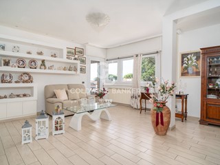 Appartamento in Vendita a Civitavecchia, 205'000€, 125 m²