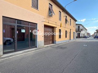 Immobile commerciale in Affitto a Magenta, 530€, 28 m²