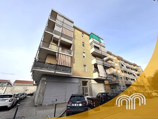 Monolocale in Vendita a Grugliasco, 98'000€, 70 m²