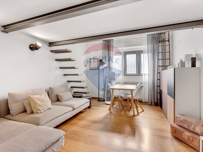 Loft in Vendita a Milano, 269'000€, 70 m²