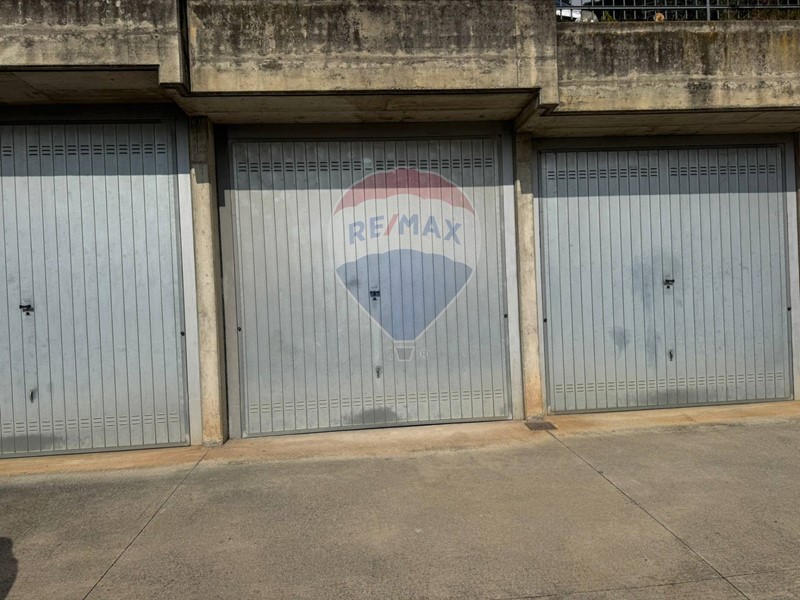 Box in Vendita a Nembro, 39'000€, 20 m²