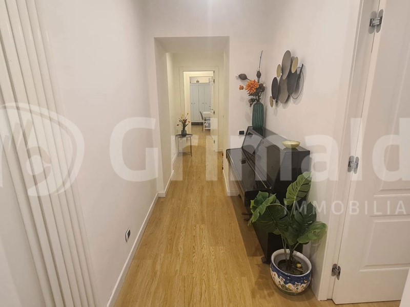 Bilocale in Affitto a Napoli, 600€, 85 m²