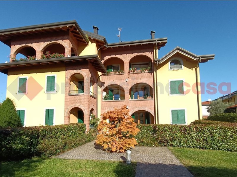 Trilocale in Vendita a Busto Garolfo, 220'000€, 115 m², arredato