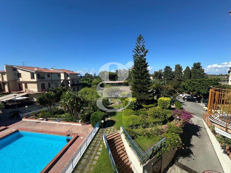 Bilocale in Vendita a Falcone, 60'000€, 46 m², arredato