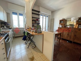 Trilocale in Vendita a Corsico, 235'000€, 85 m²