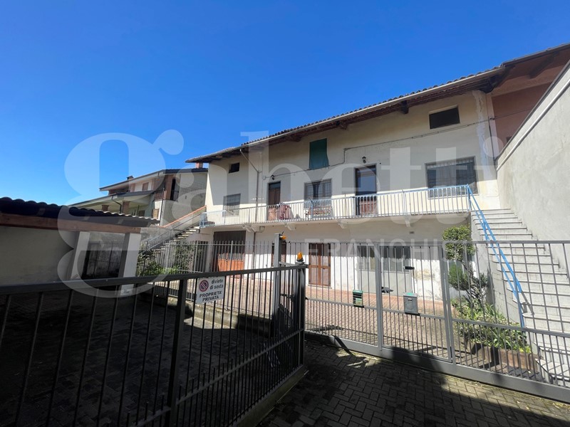 Casa Indipendente in Vendita a Orio Canavese, 50'000€, 140 m²
