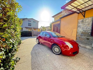 Casa Indipendente in Vendita a Cologne, 183'000€, 150 m²