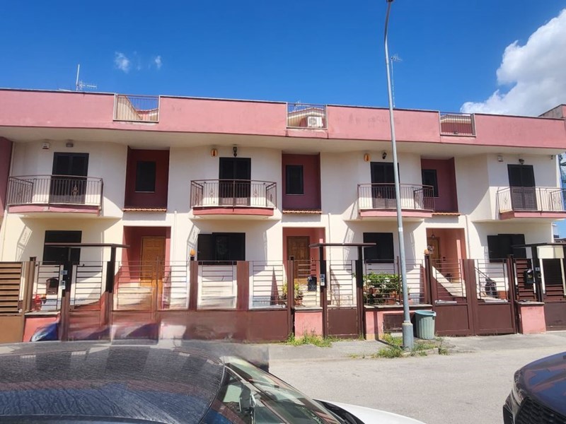 Villa in Vendita a Cardito, 315'000€, 200 m²