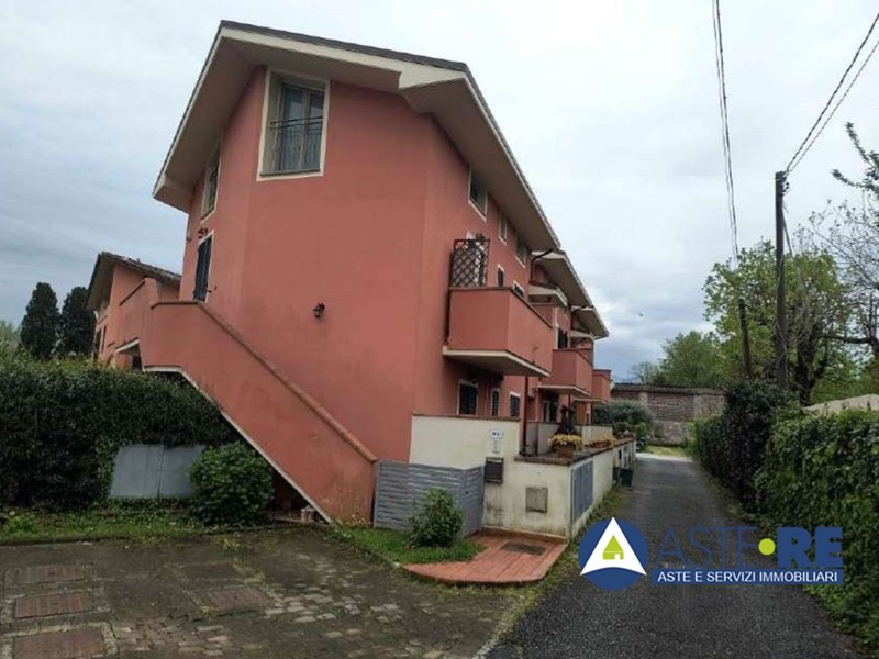 Quadrilocale in Vendita a Lucca, 87'750€, 71 m²