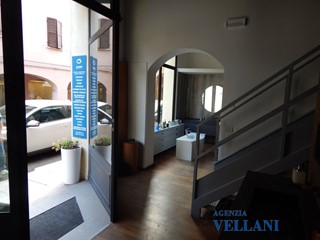 Negozio in Affitto a Carpi, 1'000€, 110 m²
