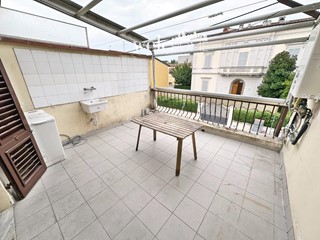 Appartamento in Vendita a Campi Bisenzio, zona San Piero a Ponti, 249'000€, 110 m²