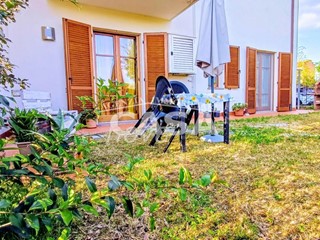 Bilocale in Vendita a Buti, zona Cascine, 79'000€, 48 m²