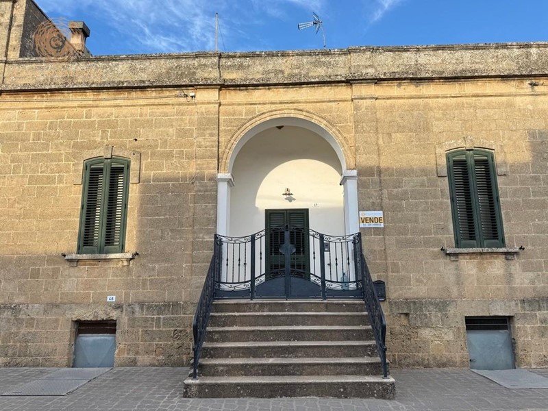 Casa Indipendente in Vendita a Castrignano del Capo, zona Giuliano, 550'000€, 294 m²