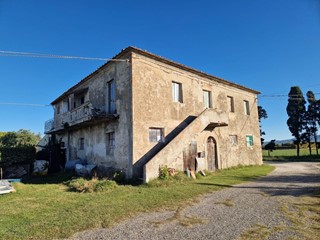 Casa Semi Indipendente in Vendita a Rosignano Marittimo, zona Vada, 188'000€, 200 m²