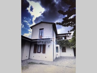 Appartamento in Vendita a Vecchiano, 90'000€, 91 m²