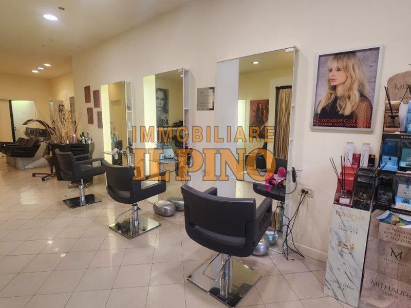 Attività commerciale in Vendita a Calci, 58'000€, 90 m²